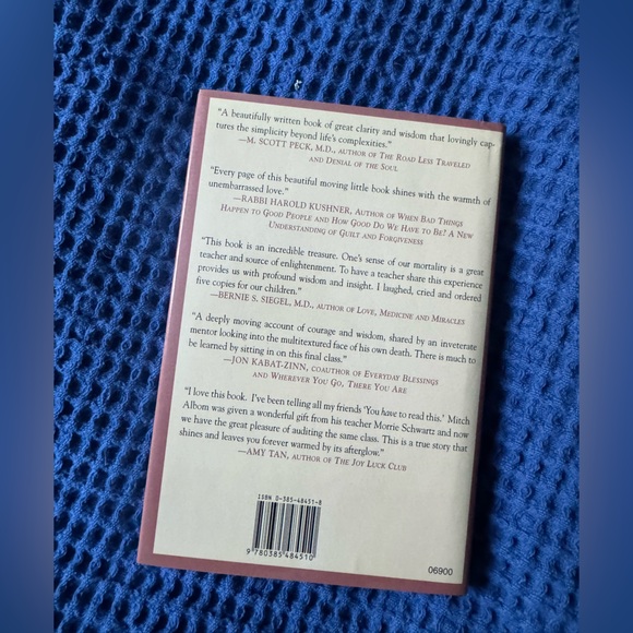 Tuesdays with Morrie Book - Picture 2 of 2